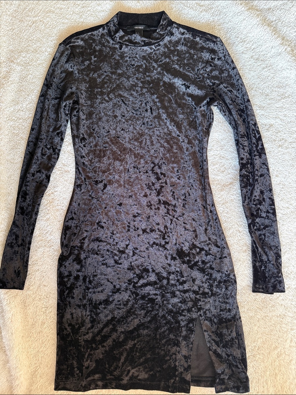 Forever 21 Crushed Velvet Long Sleeve Bodycon Dress